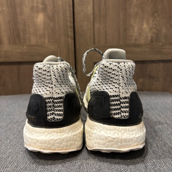 adidas ultra boost 3.0 oreo sneakers men’s 7.5 main image 5